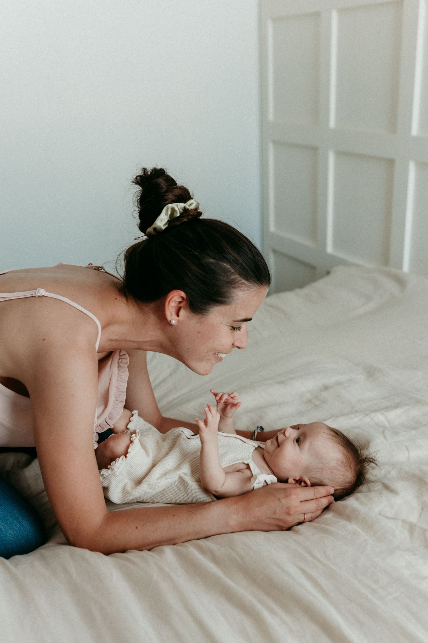 photographe lyon beaujolais séance famille naissance