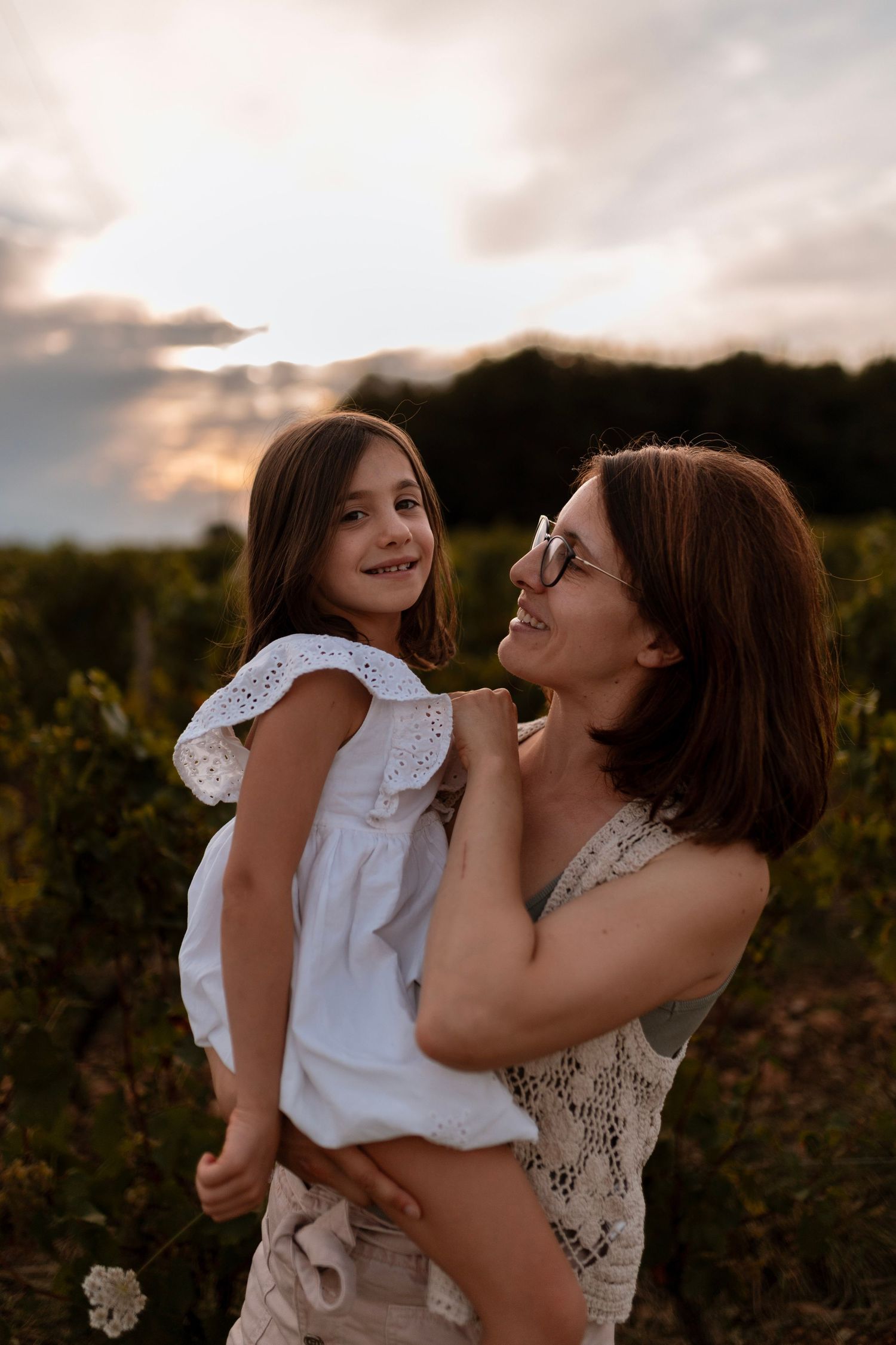 Mini séance famille dans les vignes du Beaujolais