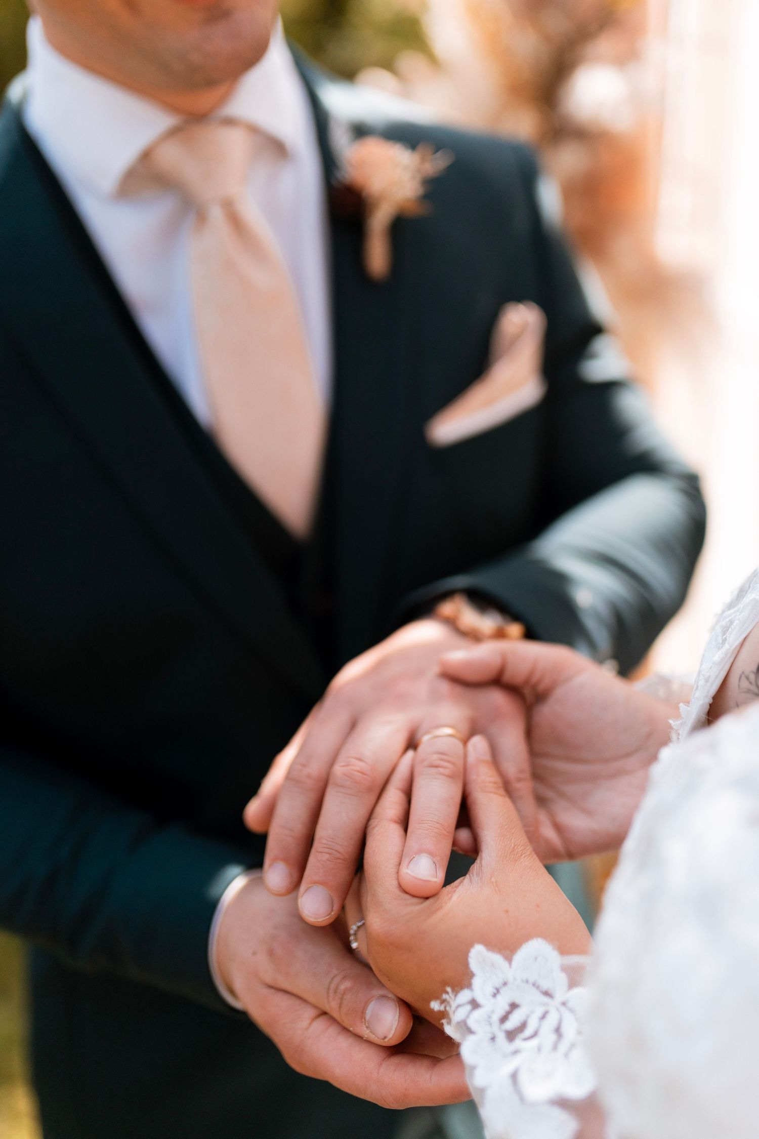 Echange des alliances mariage beaujolais