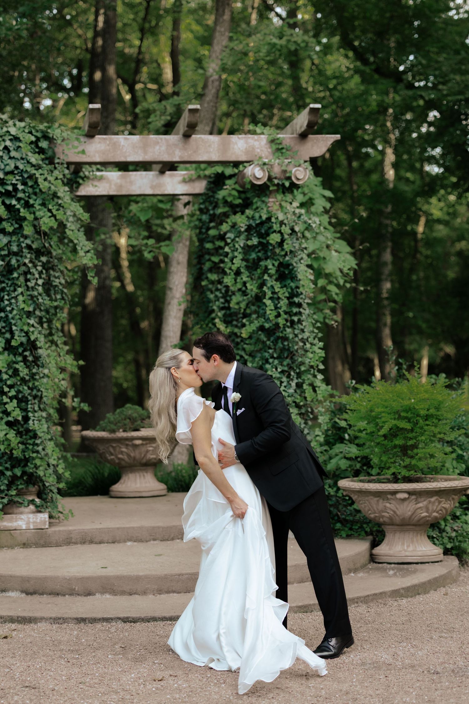 All-inclusive U.S. wedding and elopement photography with travel included