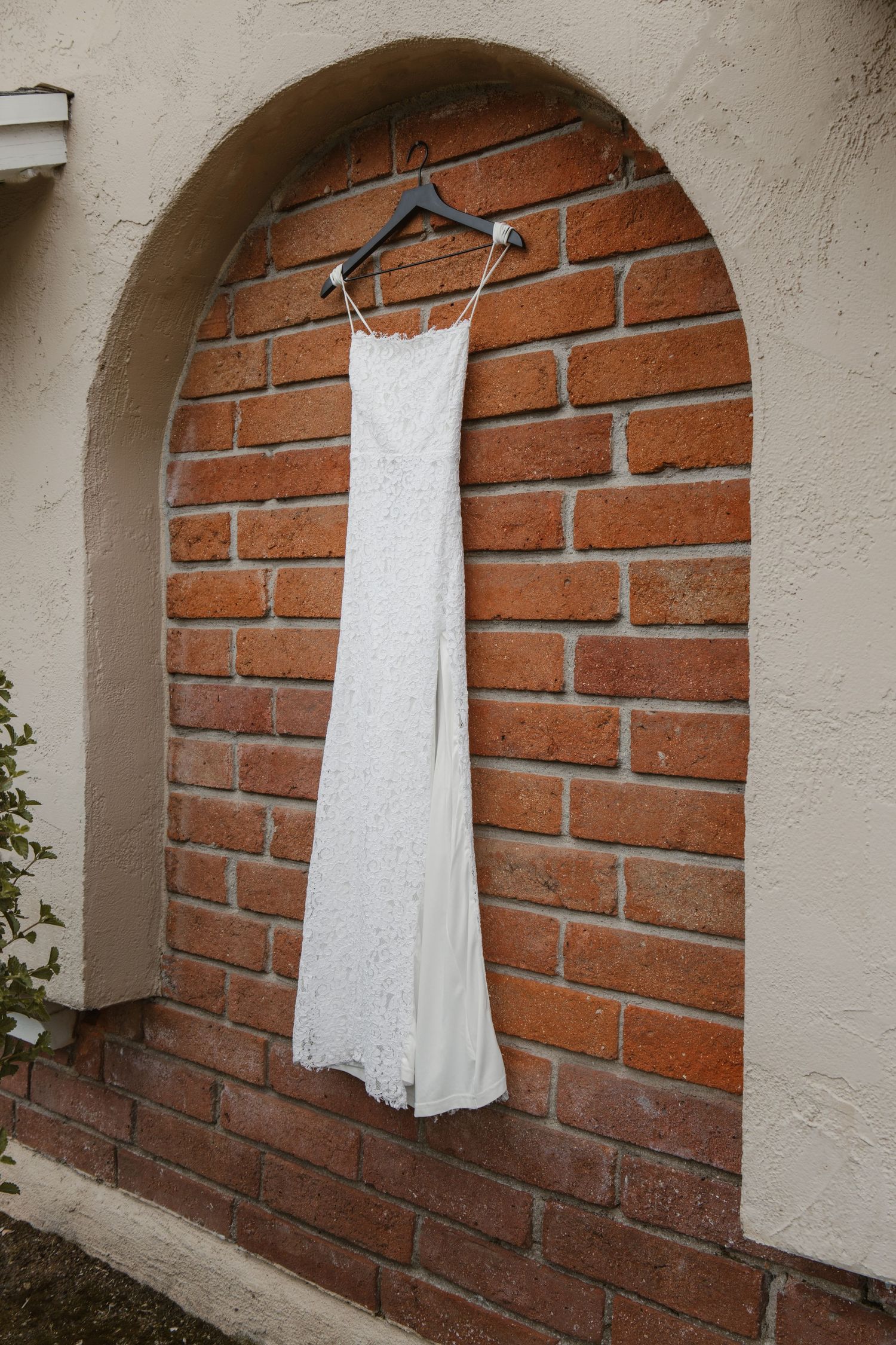 Dreaming of a beautiful wedding in Southern California? Let me capture every special moment with stunning wedding photography.
