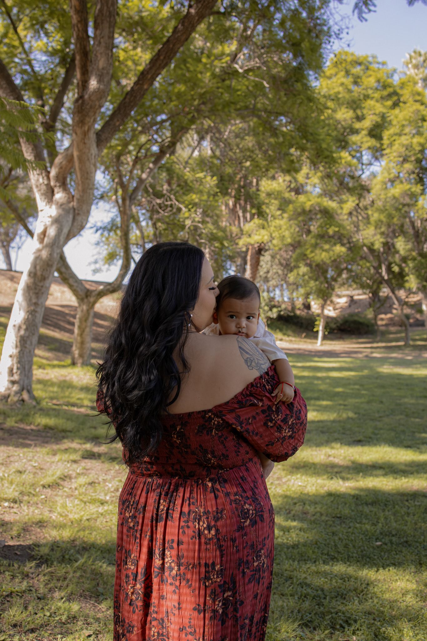 Looking for a family photographer in SoCal? I capture the real stuff—hugs, giggles, and love that lasts a lifetime.