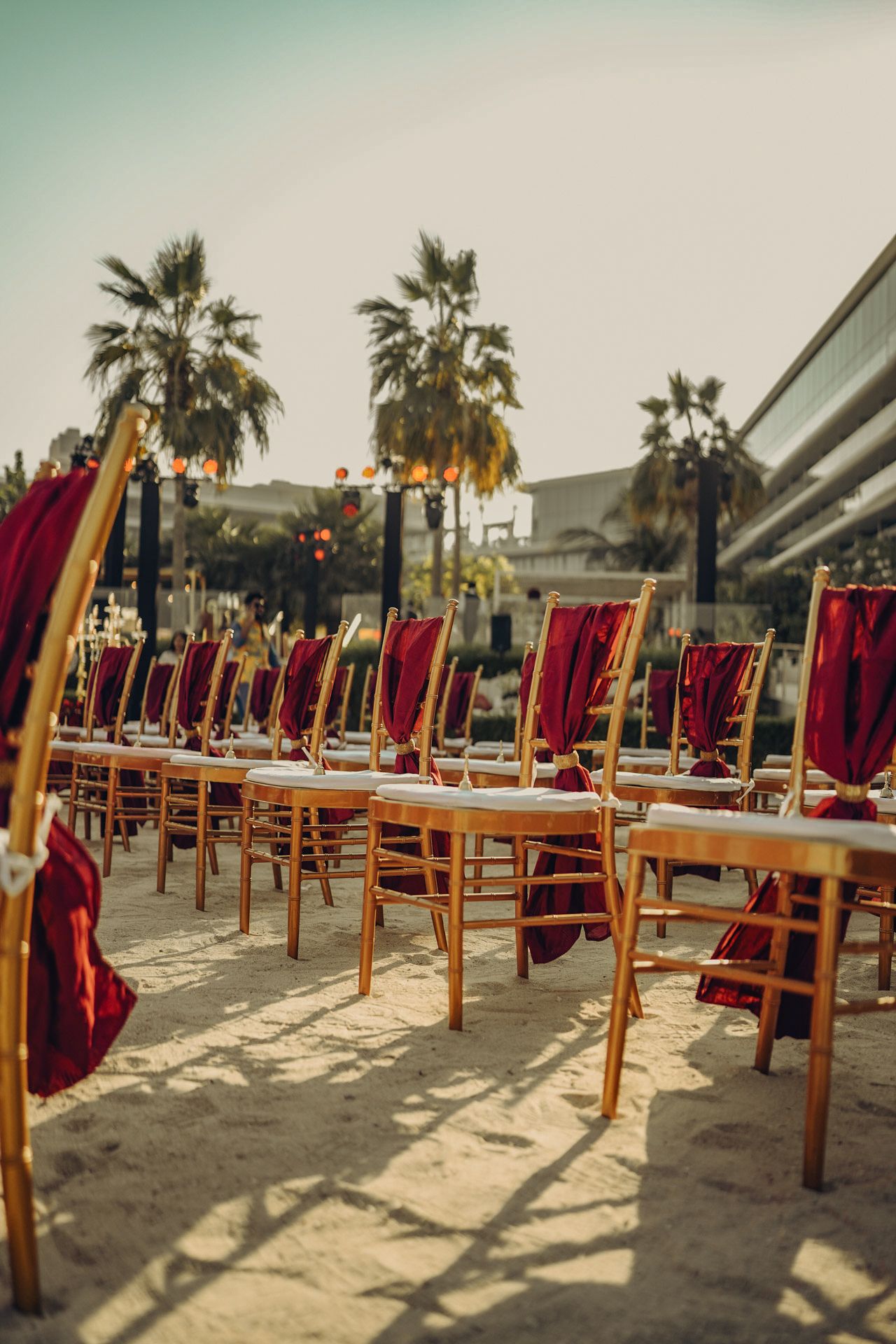 Dubai have such beautiful chairs options, you will have to make your big day awesome and all guests love to celebrate