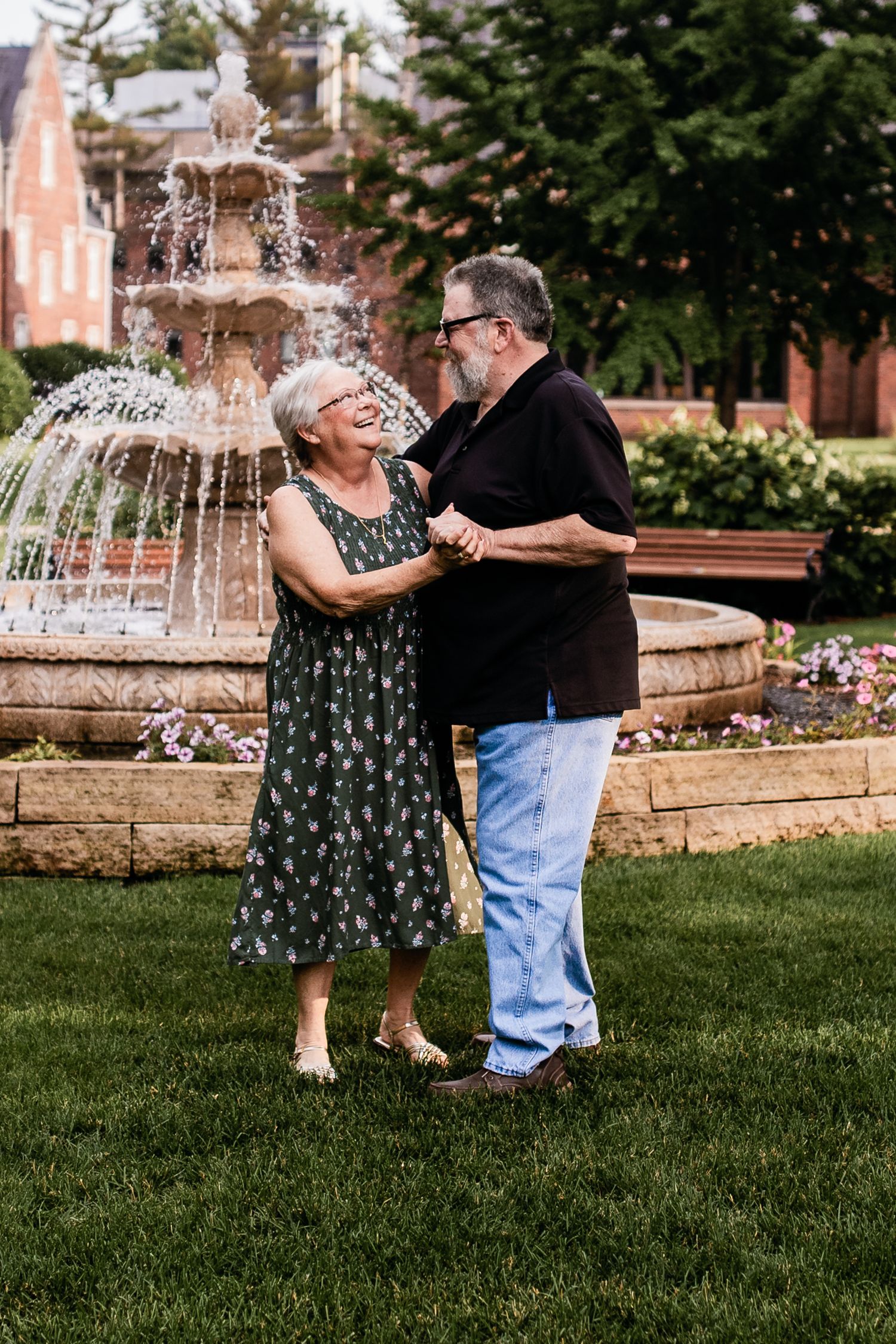 bold and emotional family photography sessions in des moines, iowa