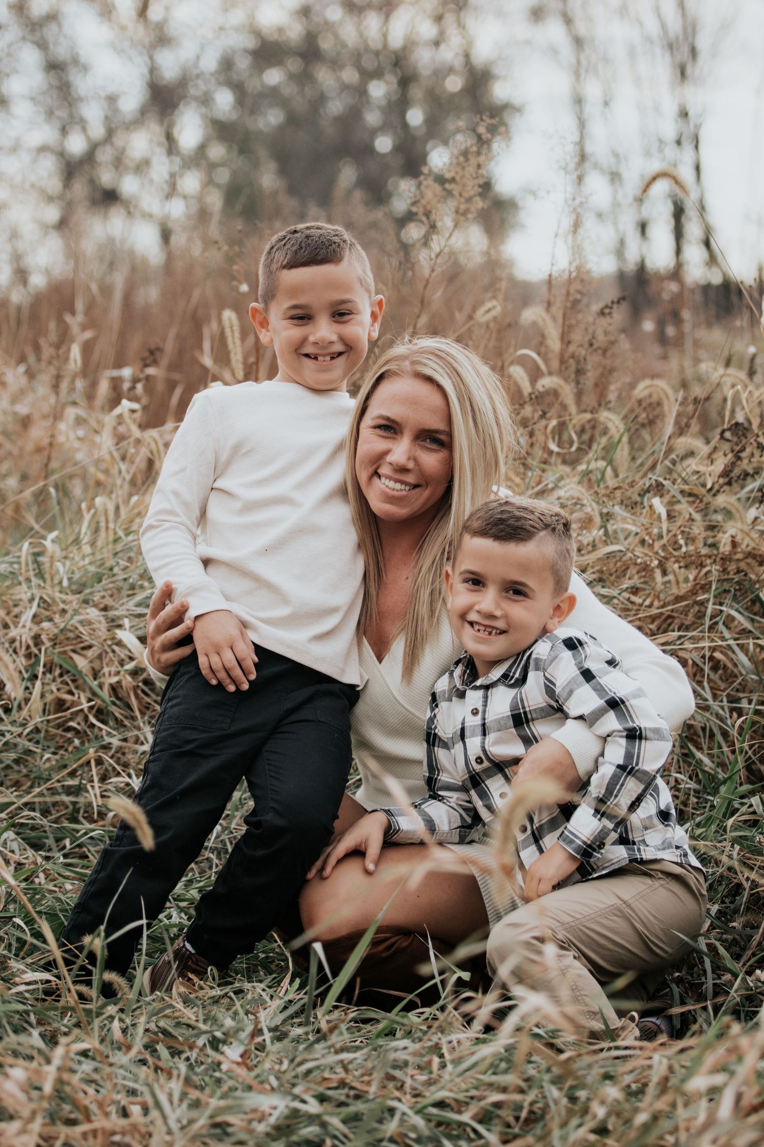 bold and emotional family photography sessions in des moines, iowa