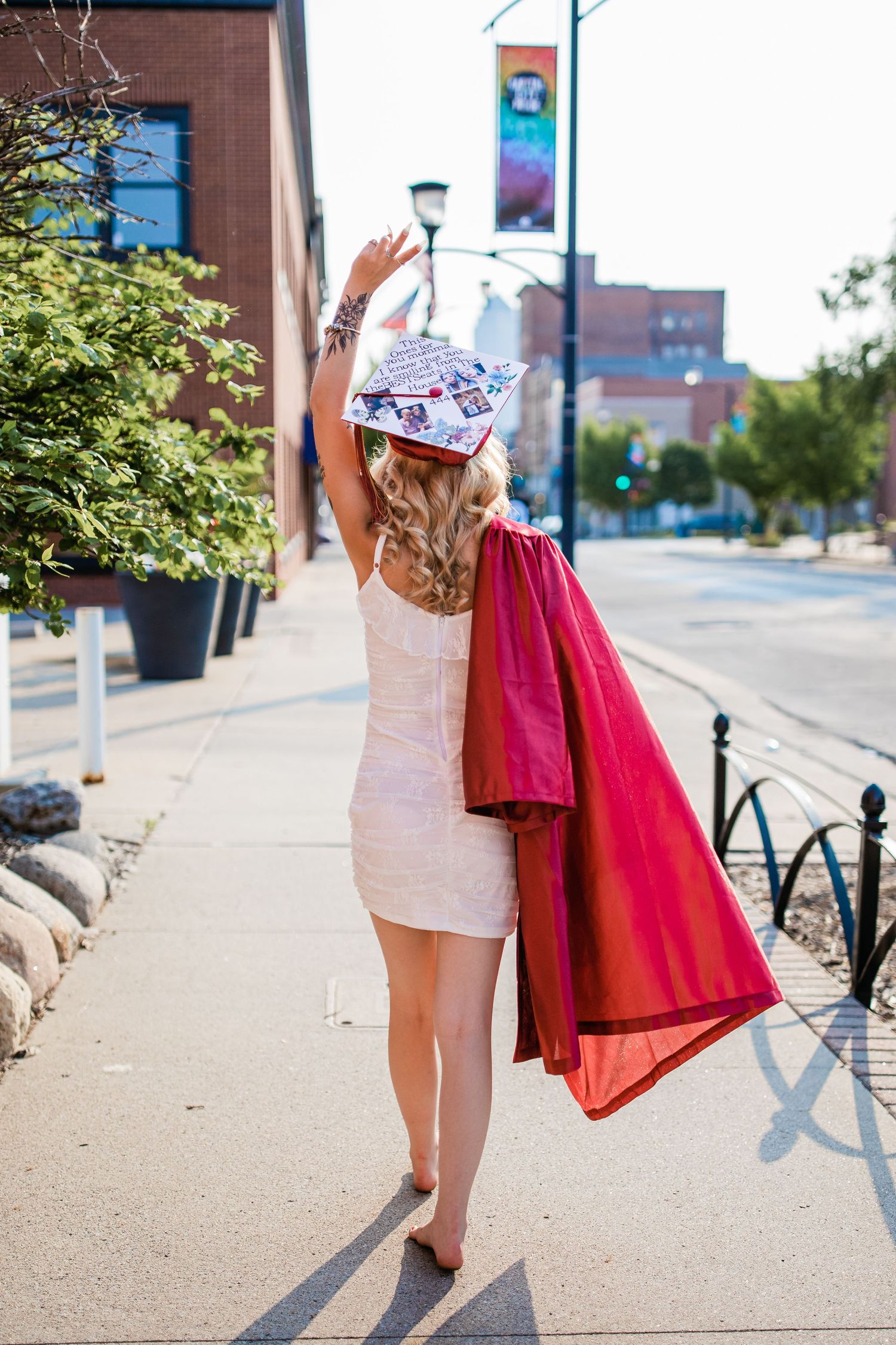 Bold girls senior photography in Des Moines Iowa