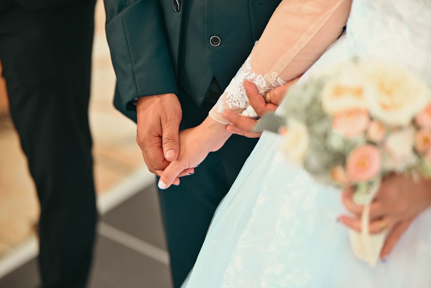 Hand to hand