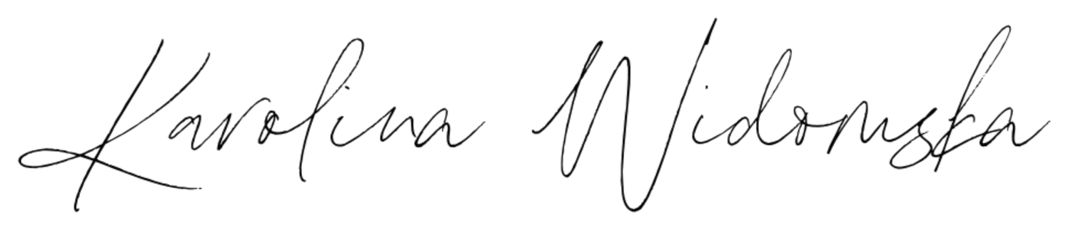 Handwritten cursive signature reading 'Karolina Widomska'.