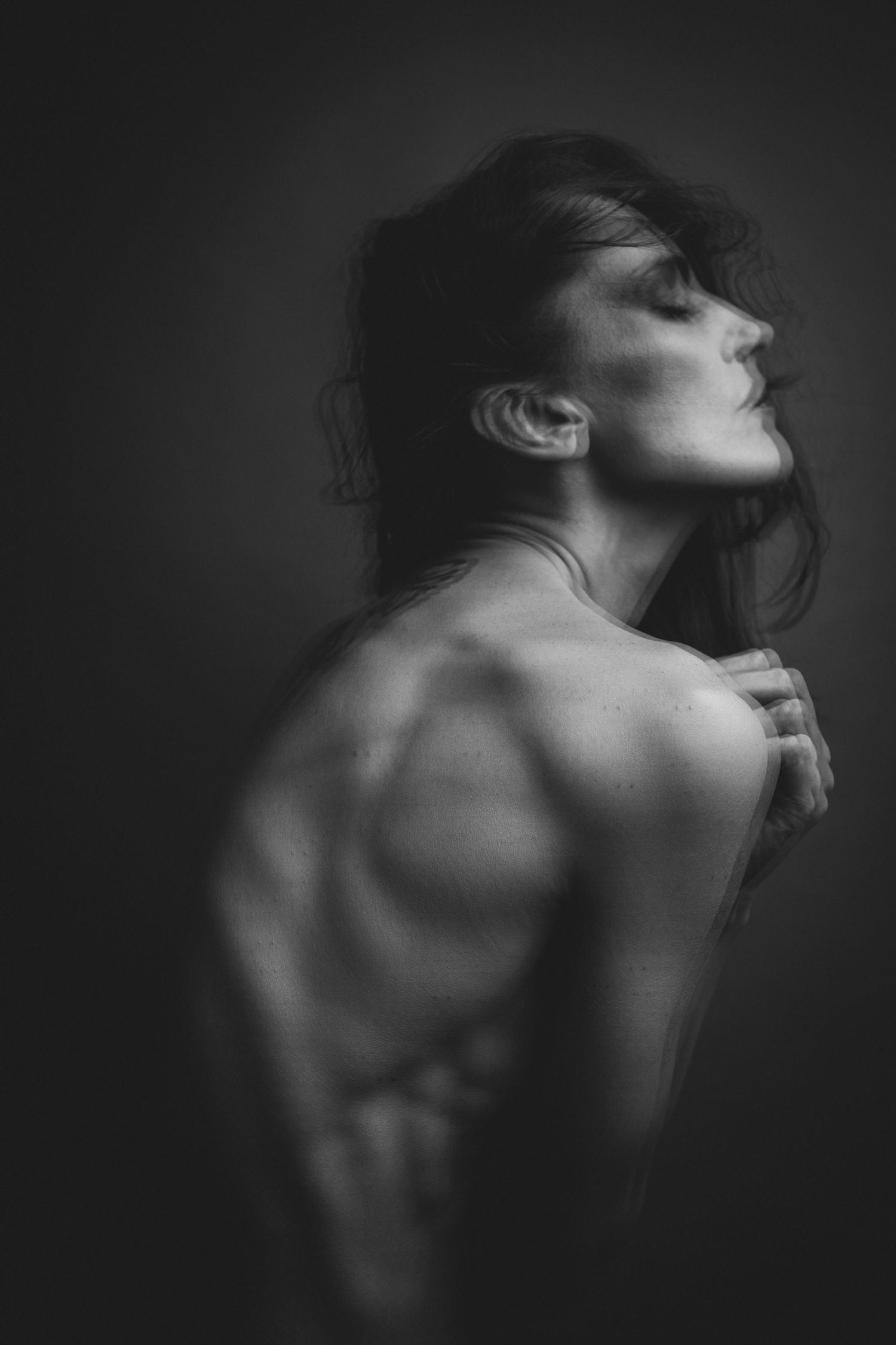 Концептуална фотосесия. Арт фотосесия в софия. Фотограф в София.