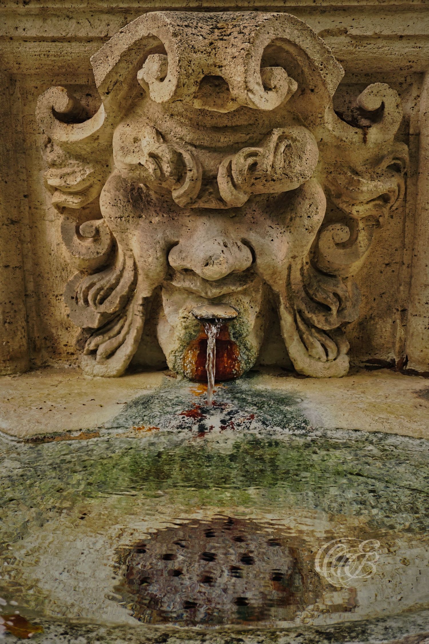 Italy – Villa Borghese water fountain - Rome – decorative fountain in the historic park gardens, photo by Eduardo Bartoli