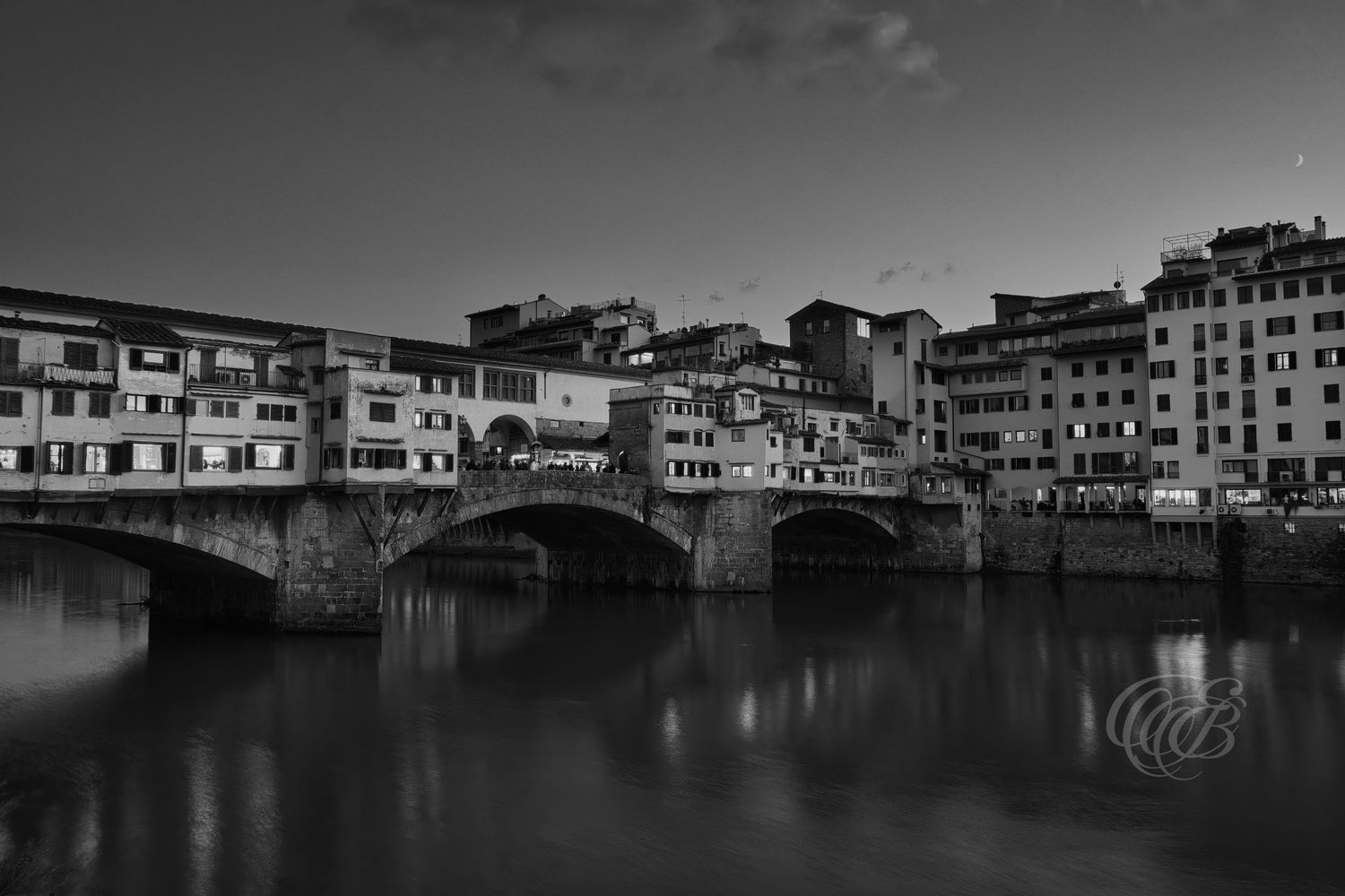 Italy – Ponte Vecchio at sunset - Florence – black and white photo of the medieval bridge over the Arno, by Eduardo Bartoli