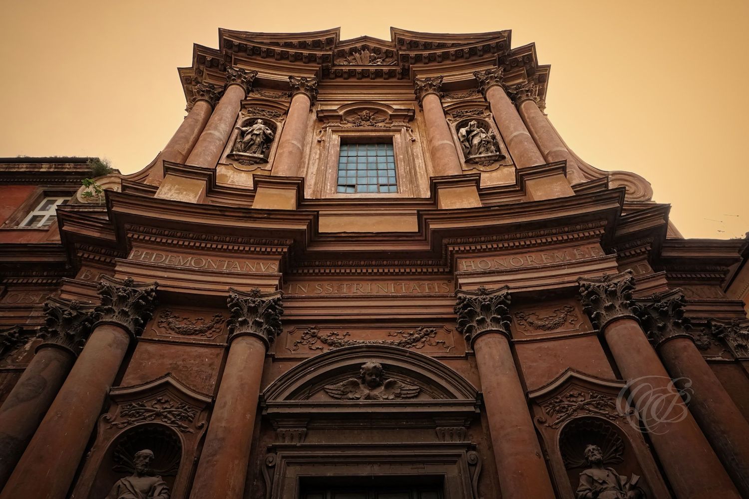 Italy – Chiesa della Santissima Trinità - Rome – baroque church façade near Via dei Condotti, photo by Eduardo Bartoli