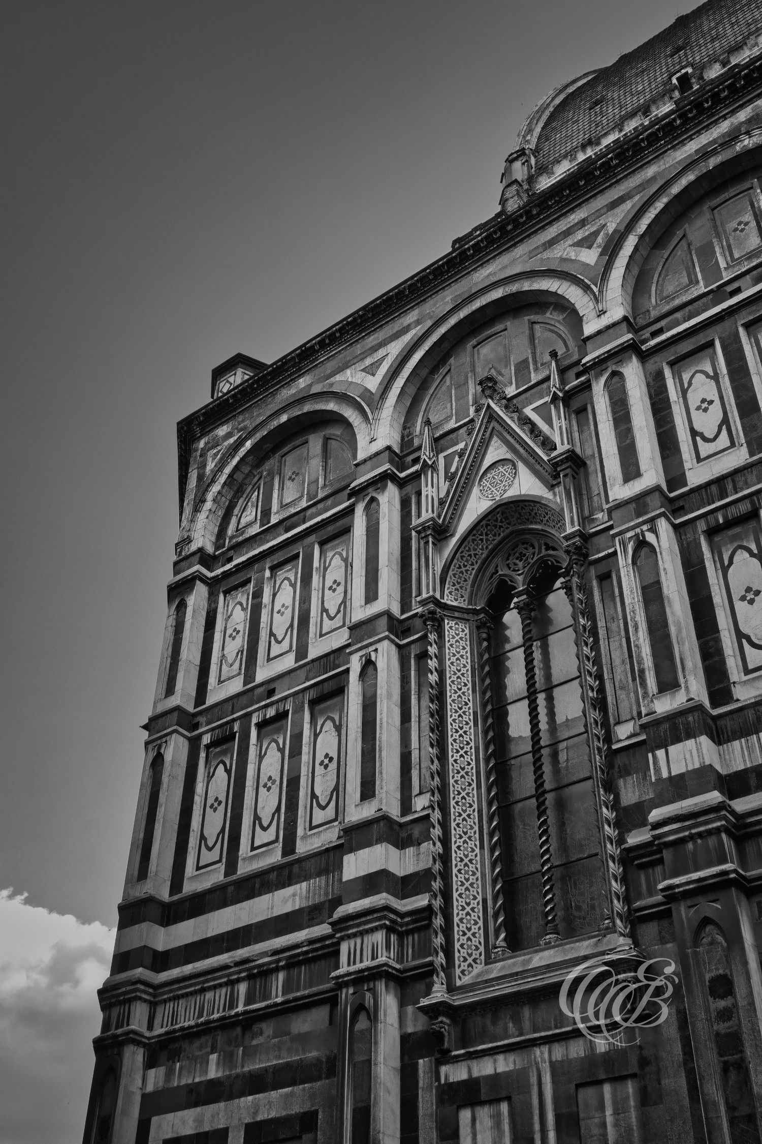 Italy – Santa Maria del Fiore side façade - Florence – black and white photo of the cathedral marble architecture, by Eduardo Bartoli