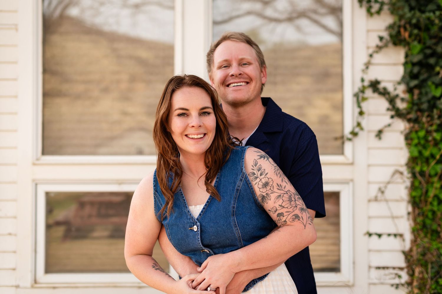 Family photography,  mom and dad, ideas, true-to-life colors, spring  at  Sandstone Ranch house, Longmont by Angelice Caballer