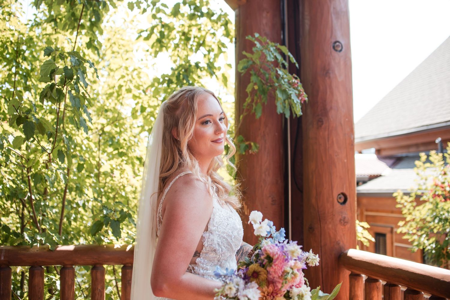 Dreamy Spring Bridal Portrait, Bride with spring-inspired bouquet, Estes Park Resort