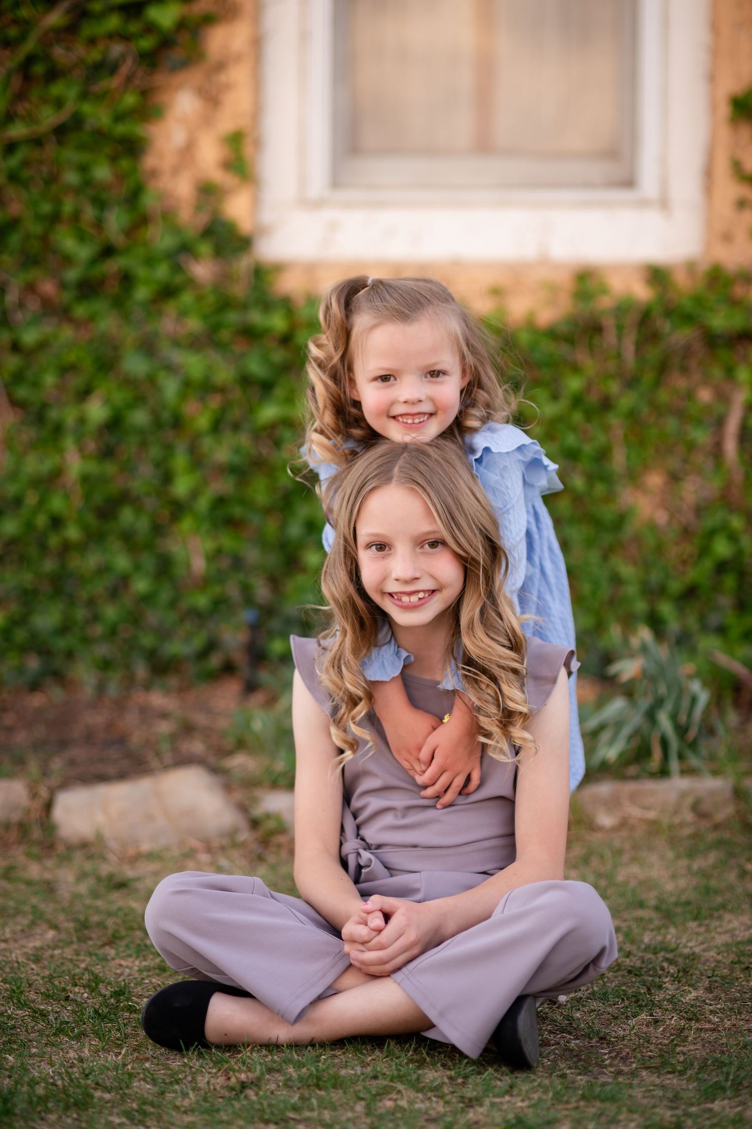 Family photography siblings pose ideas, true to life colors,  Sandstone Ranch, Longmont by Angelice Caballer