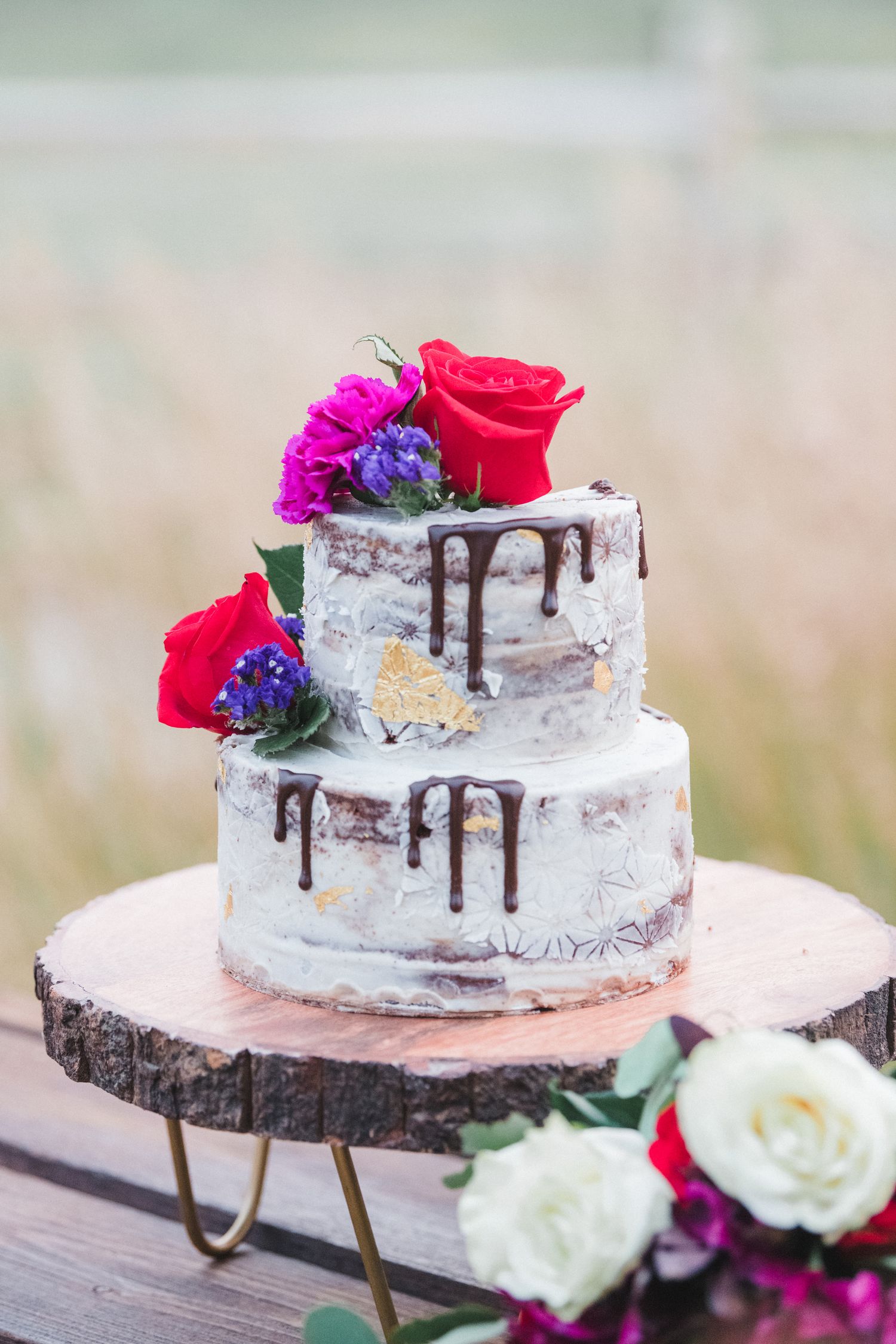 Cake details table reception, candid, true to life style, Stillwater Ranch Venue, photography  Angelice Caballer