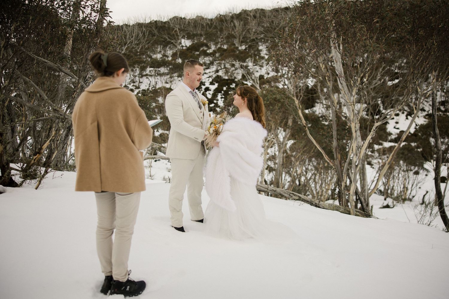 Intimate Kosciuszko National Park elopement in the Snowy Mountains by Queensland destination wedding photographer.
