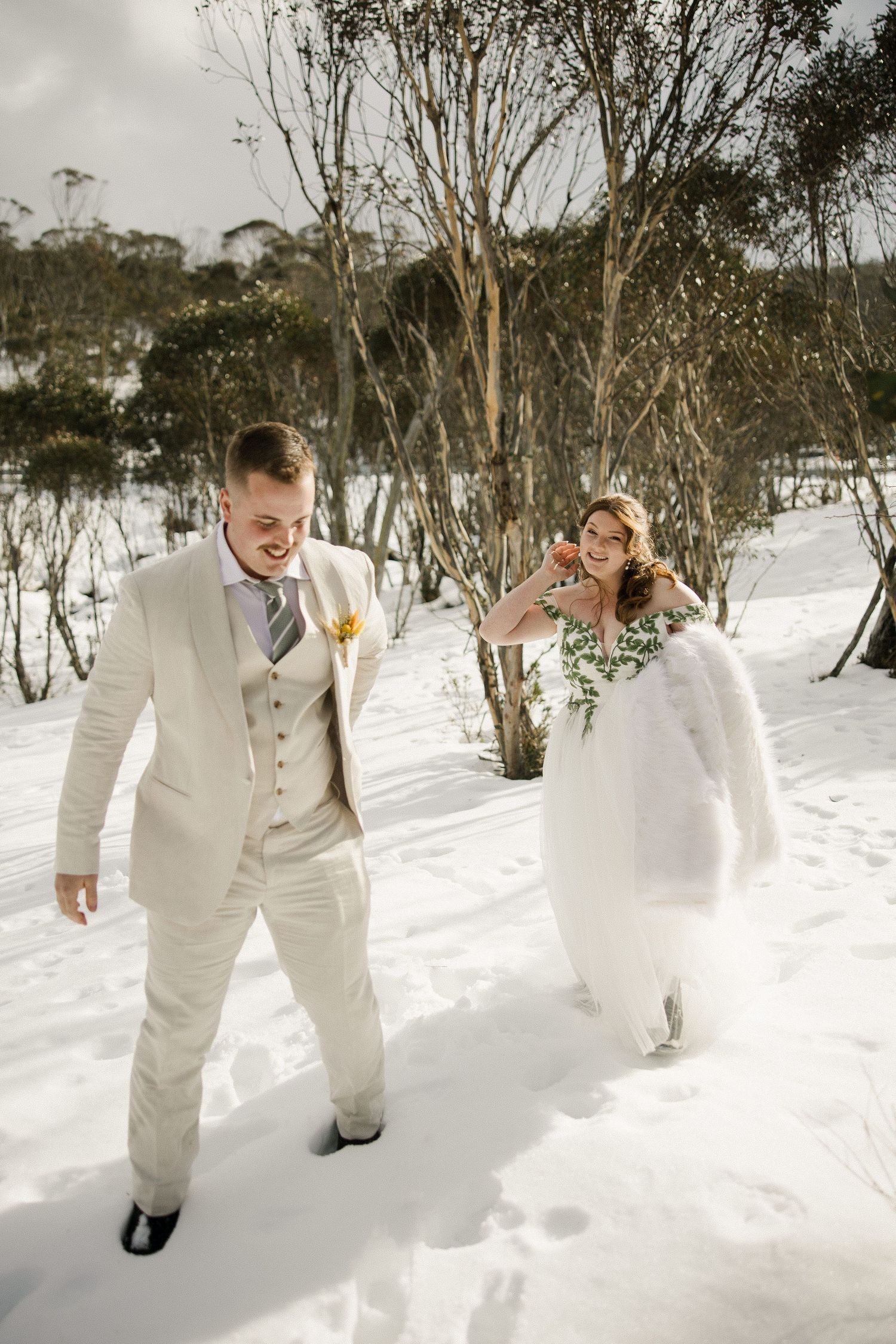 Australian winter elopement in Kosciuszko National Park captured by Ipswich and Toowoomba wedding photographer.