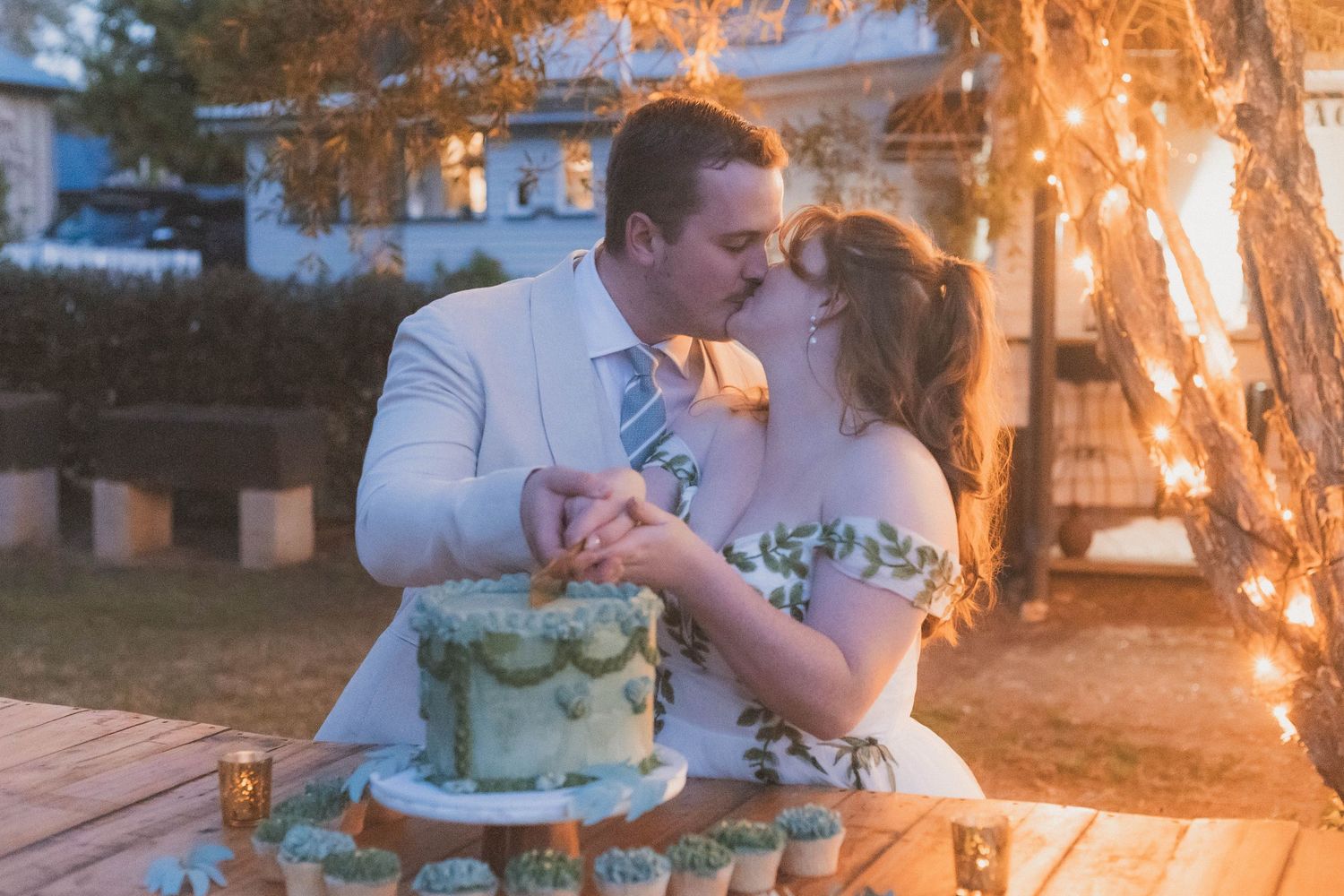 Country Esk wedding reception at Holy Red Deer Estate by Ipswich and Toowoomba wedding photographer.