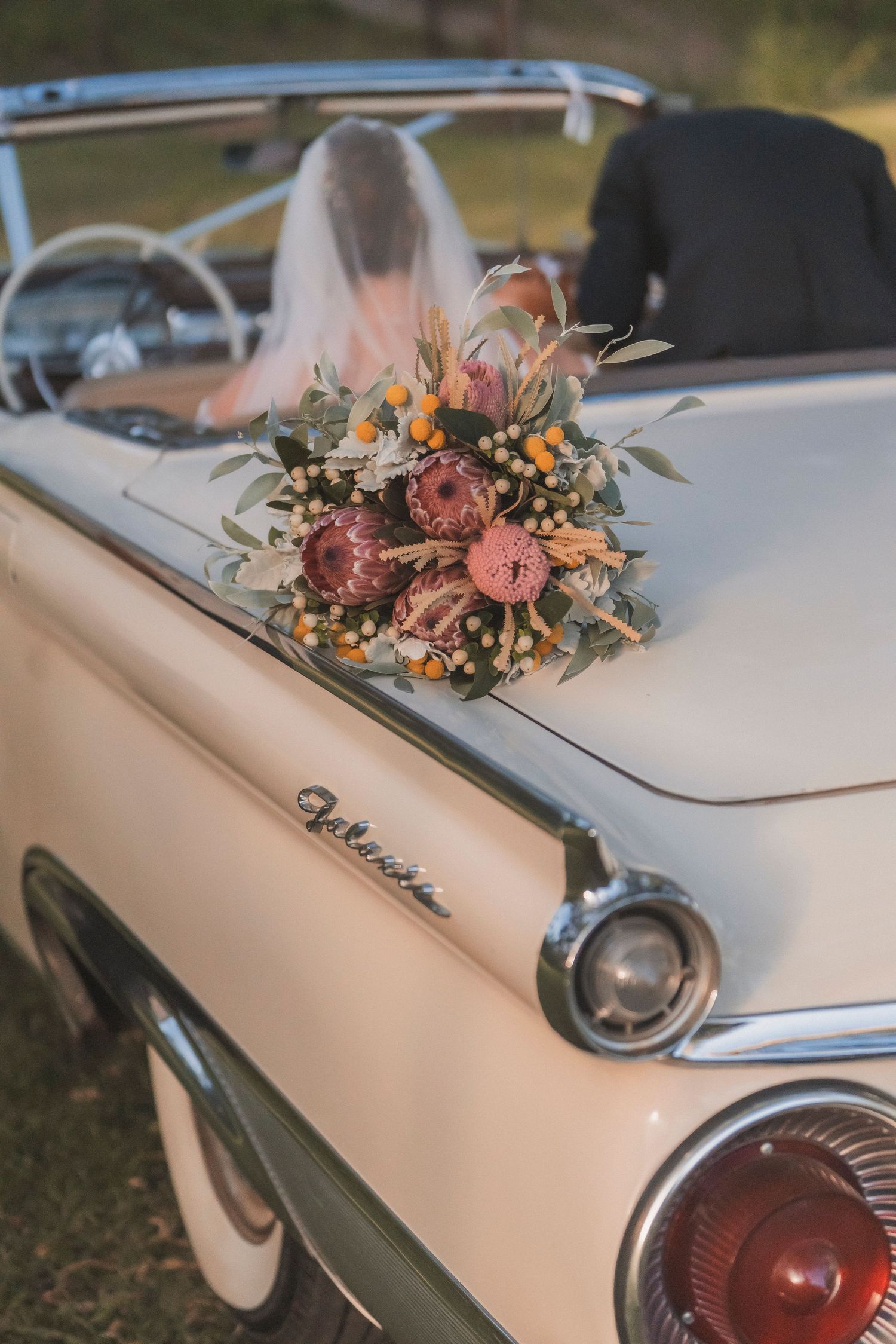 Bouquet and car details for Lockyer Valley Country Wedding. Photographed by Shae Imagery, Toowoomba and Ipswich budget wedding photographer