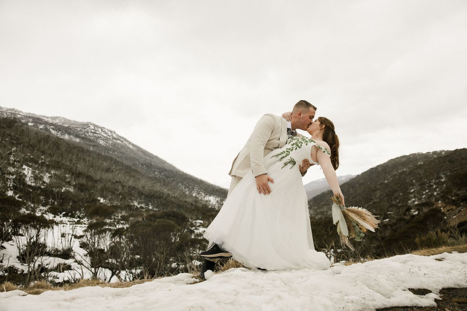 Australian winter elopement in Kosciuszko National Park captured by Ipswich and Toowoomba wedding photographer.