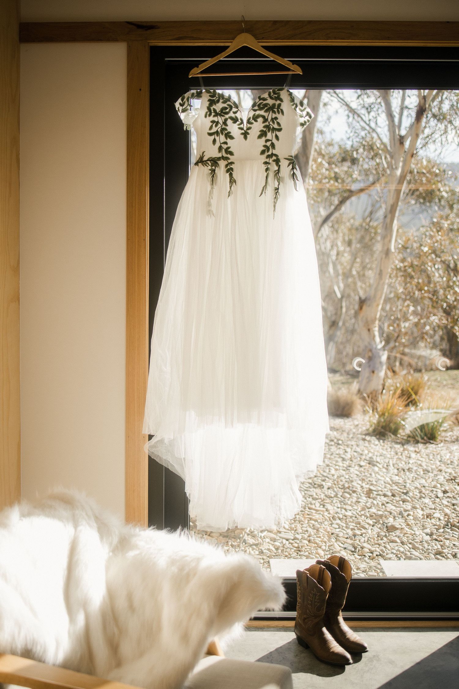 Snowy Mountains elopement in Kosciuszko National Park by Lockyer Valley wedding and elopement photographer at Dead Horse Gap.
