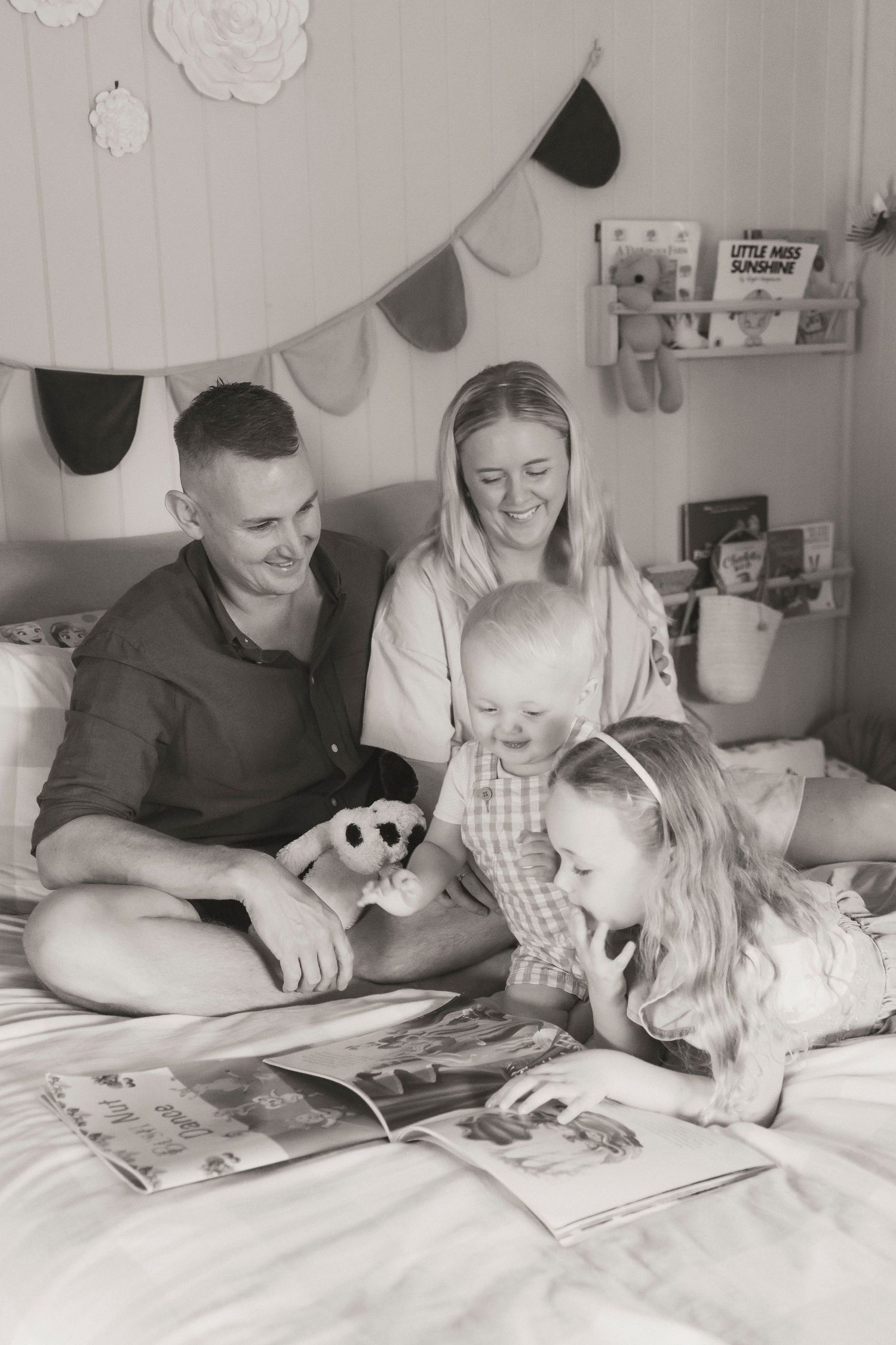 Family photographer -  in home documentary, candid true to life photo Ipswich, Gatton, Laidley, Lockyer, Toowoomba, Plainland