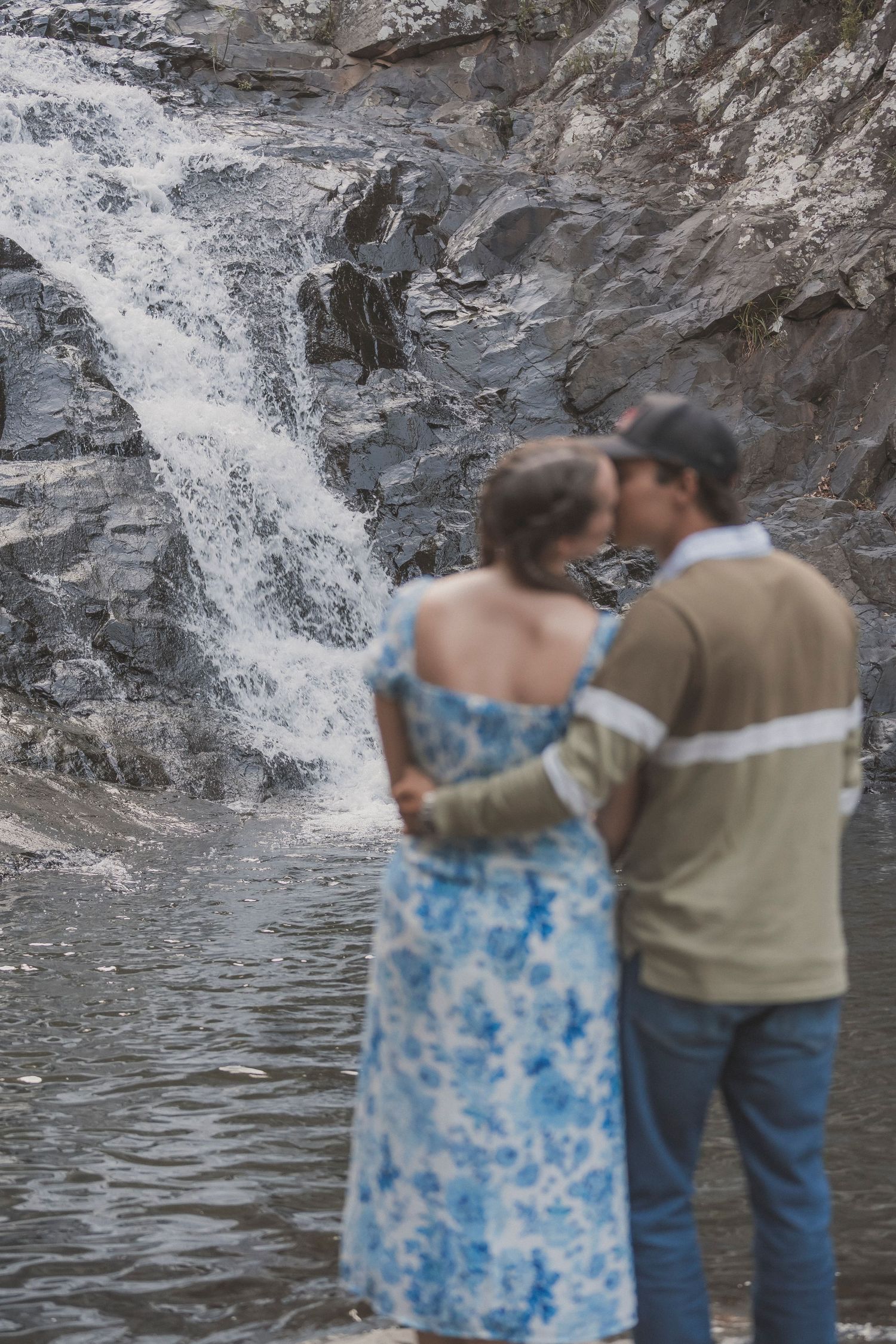 Natural engagement photos captured by South East Queensland photographer - adventure, engagement, photography, tambourine, mountain.