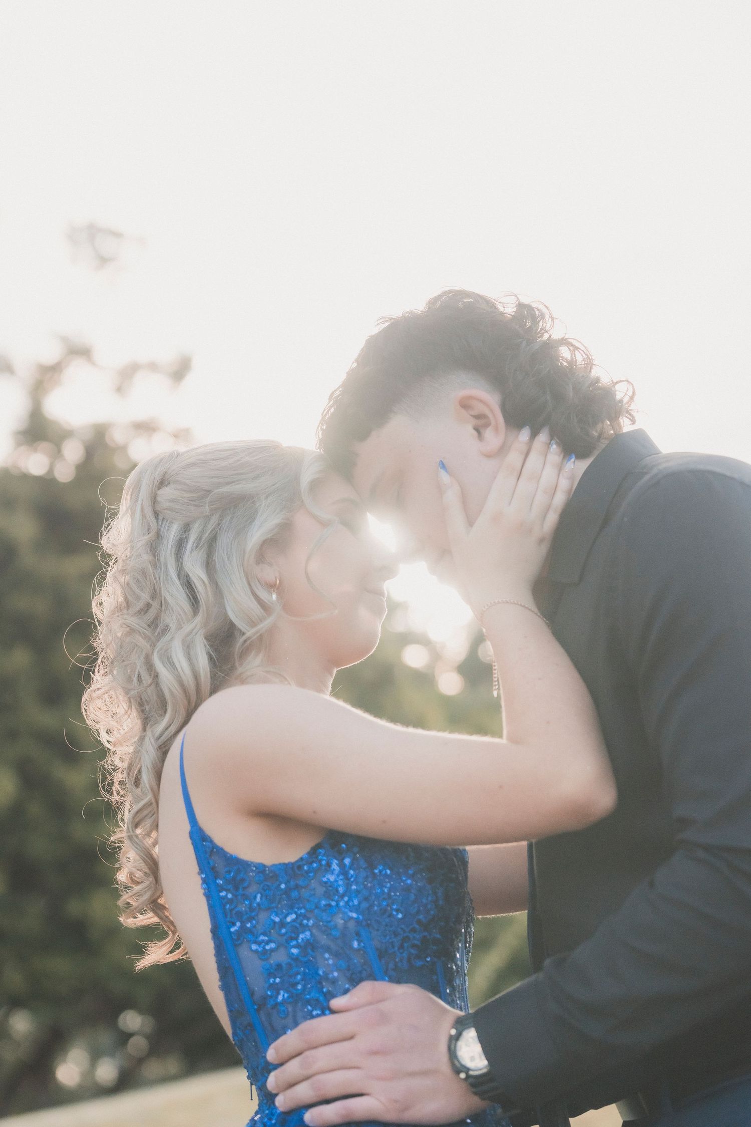 Pre-formal portraits, couples portrait, Ipswich, Golden hour. Robelle Domain Springfield. Photograph by Shae Imagery formal portrait photo