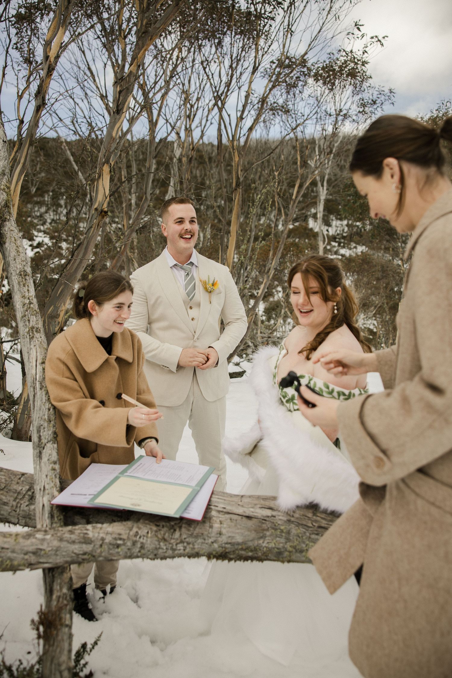 Intimate Kosciuszko National Park elopement in the Snowy Mountains by Queensland destination wedding photographer.