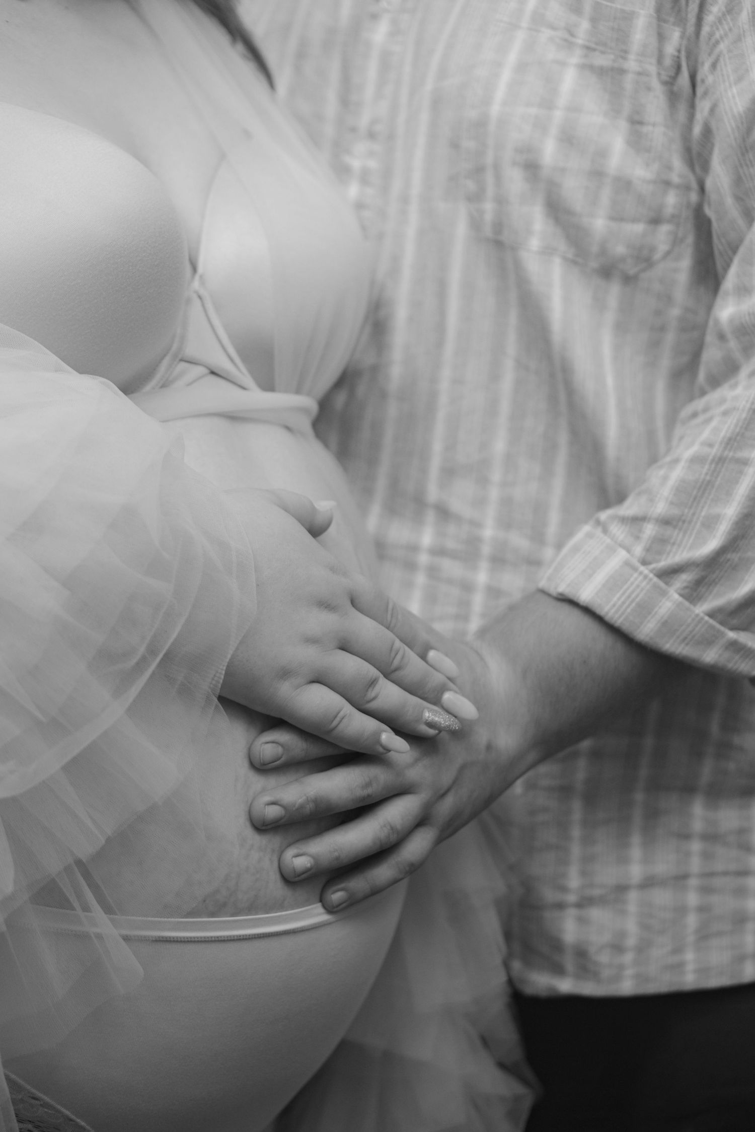Authentic glowing maternity and newborn photography from Lockyer Valley, Ipswich and Toowoomba. Photographer Shae Imagery.