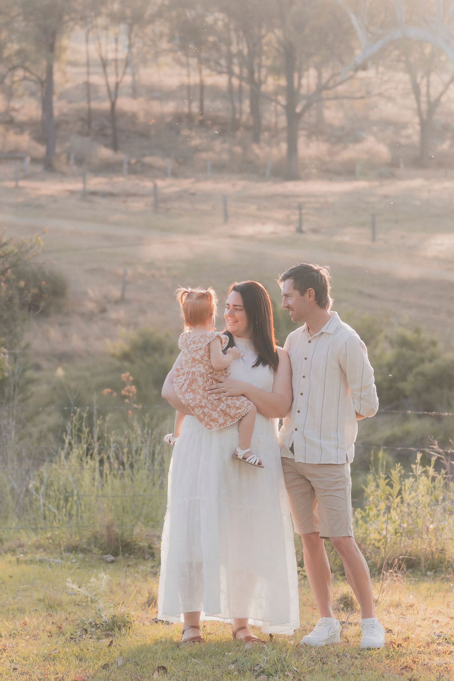 young country family photographed at golden hour by shae imagery, simple budget friendly photography Gatton Laidley plainland forest hill