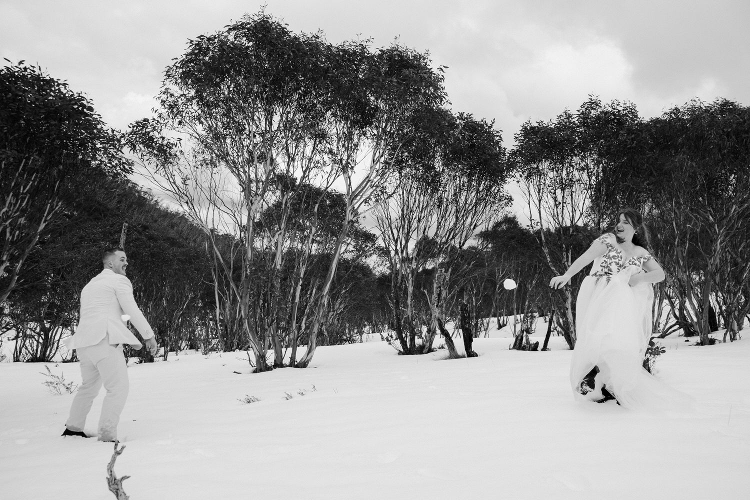 Intimate Kosciuszko National Park elopement in the Snowy Mountains by Queensland destination wedding photographer.