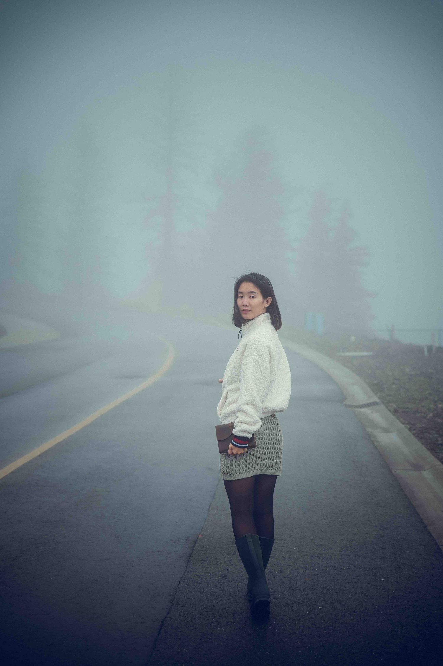 Death Stare or Should I say, killer looks? I'm so in love with the fog. This girl is truly magic.