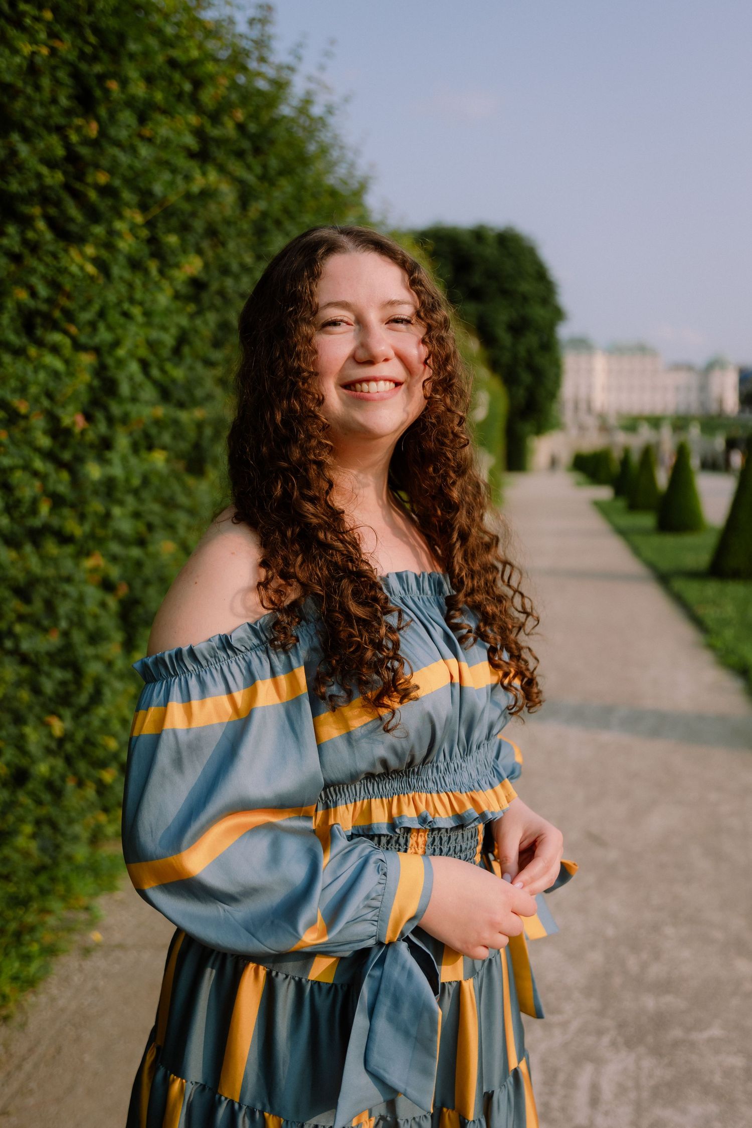 Portrait photoshoot at Belvedere Palace in Vienna