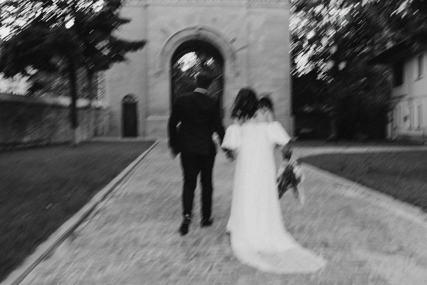 Bride and groom in Vienna