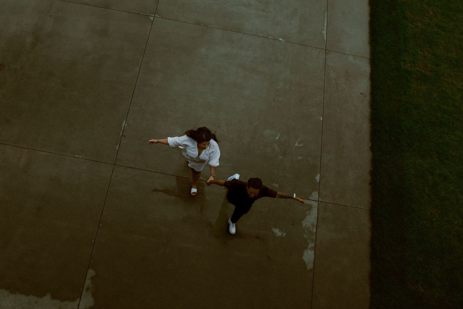 cinematic photographer, moody tones, storytelling photography, golden hour, emotional moments, natural light, editorial style, documentary w