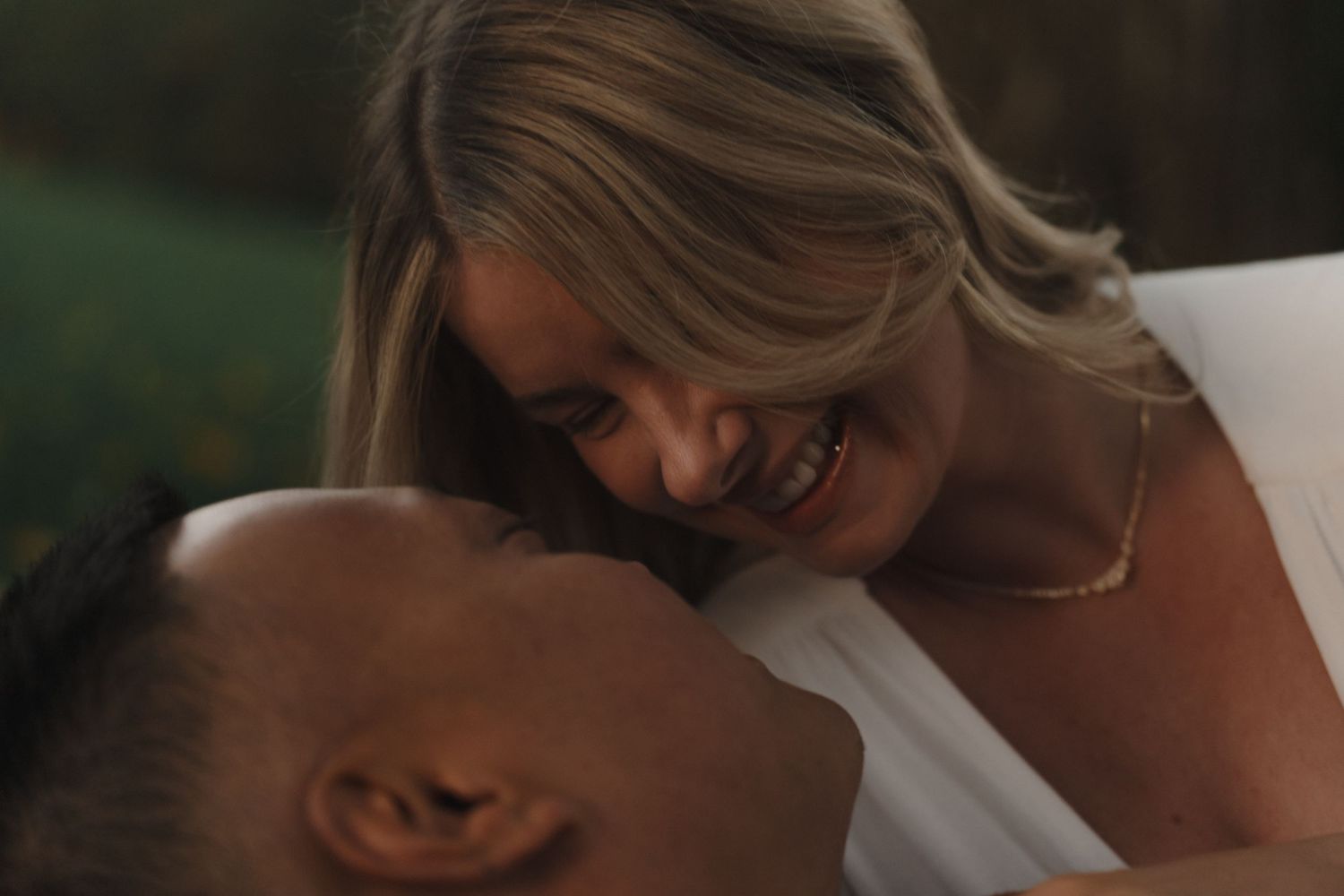 cinematic photographer, moody tones, storytelling photography, golden hour, emotional moments, natural light, editorial style, documentary w