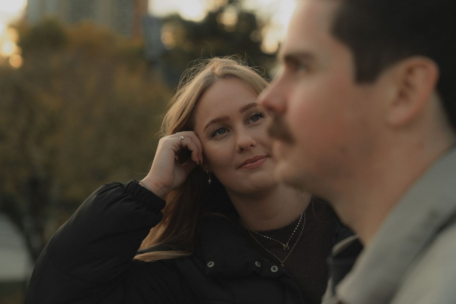 cinematic photographer, moody tones, storytelling photography, golden hour, emotional moments, natural light, editorial style, documentary w