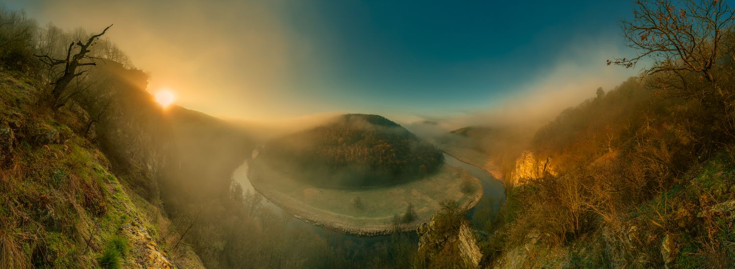 fotografie michal schneider foto photo photography údolí dyje řeka mlha slunce nationalpark thayatal podyjí les Profesionální fotograf cena