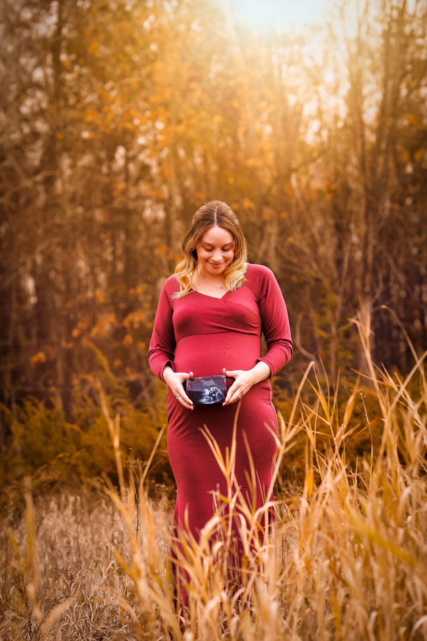 maternity portraits Ottawa indoor studio