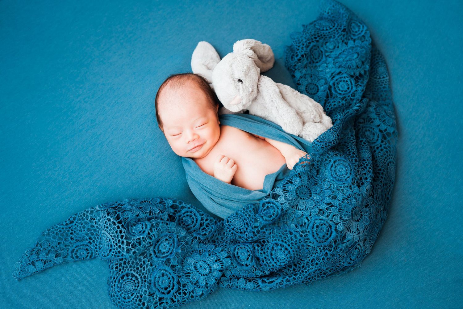 Ottawa newborn session in-home or studio