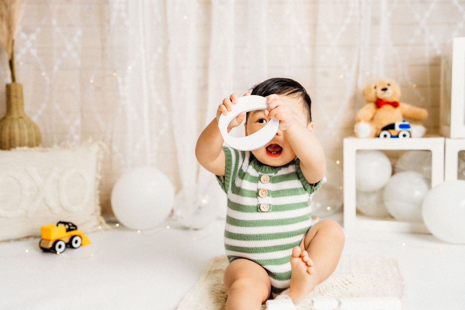 ottawa baby cake smash photos