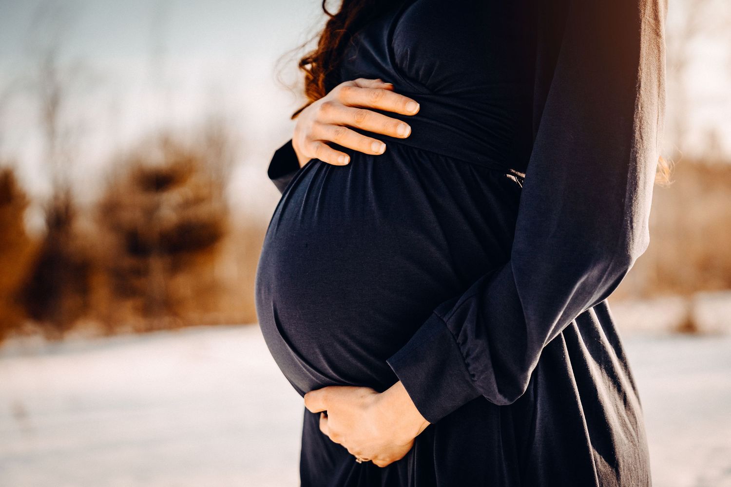 Ottawa baby bump photography studio