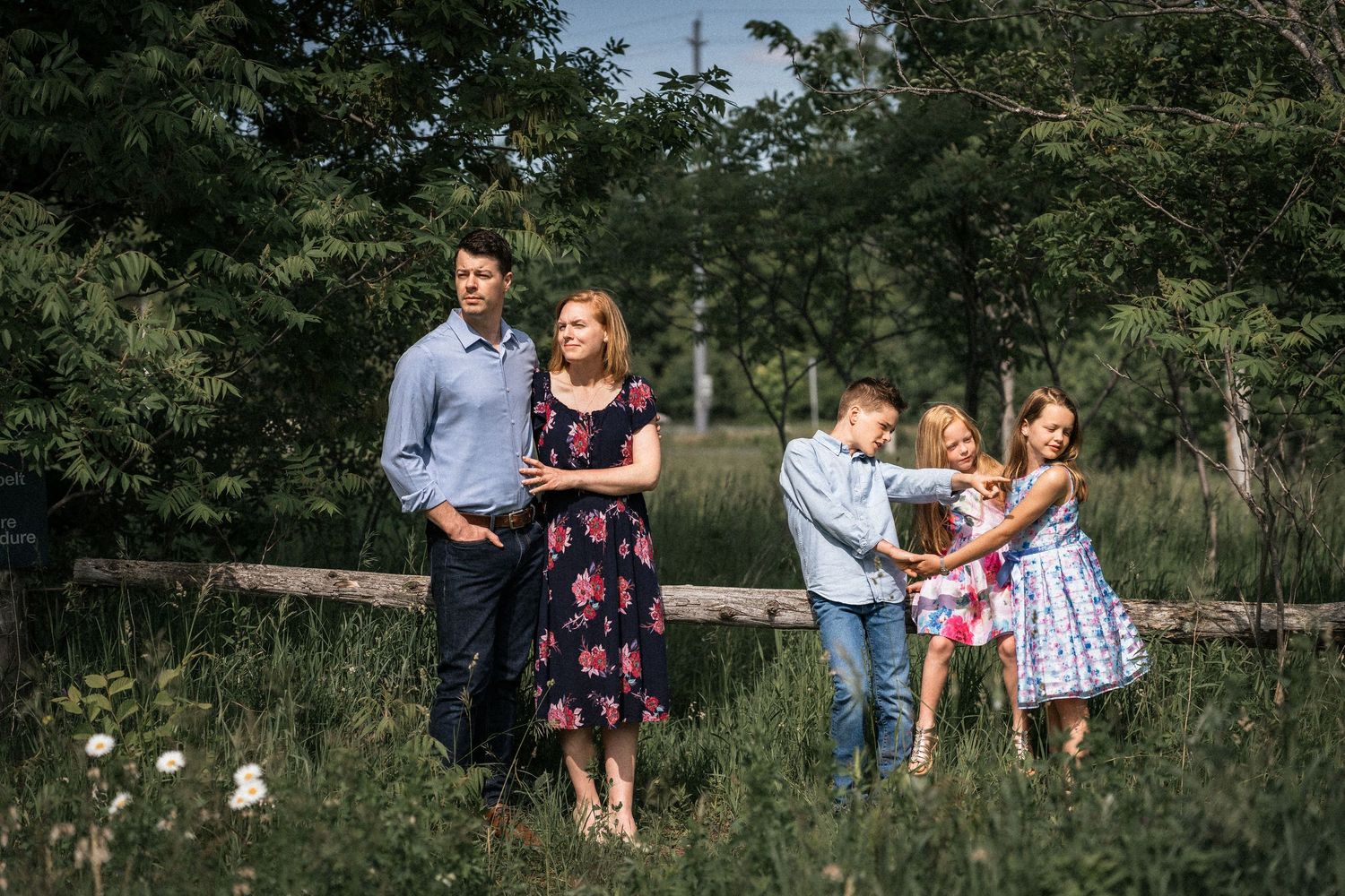 Kanata in outdoor family photography
