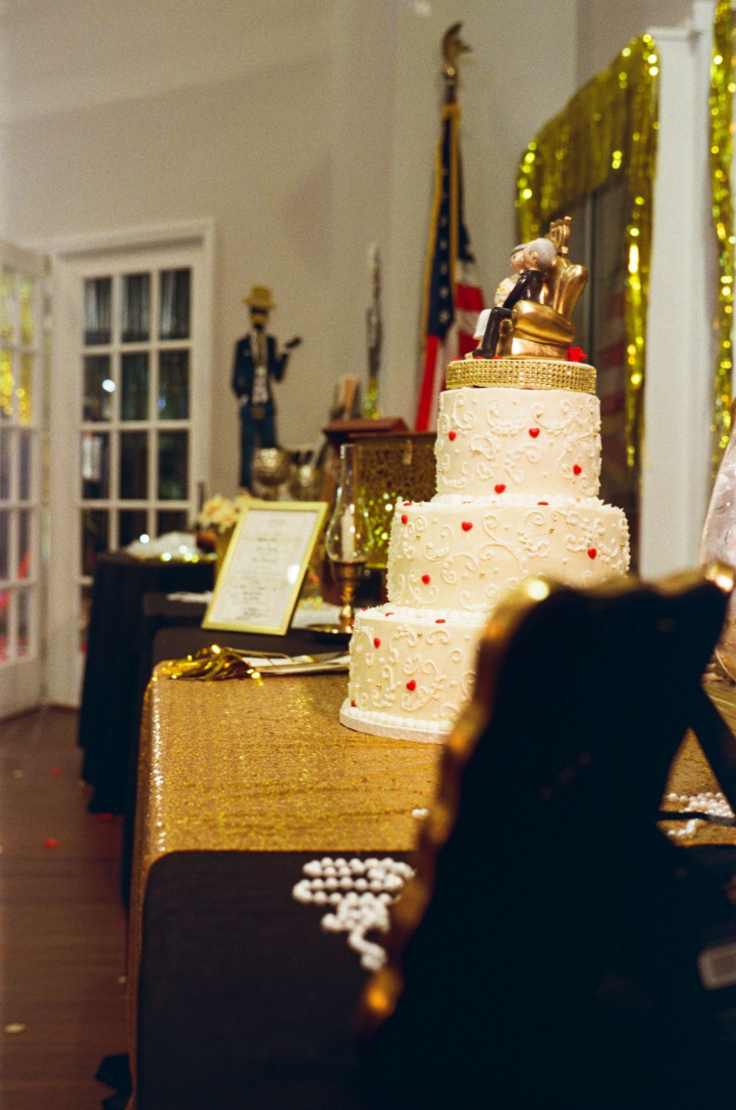 35mm wedding cake photo