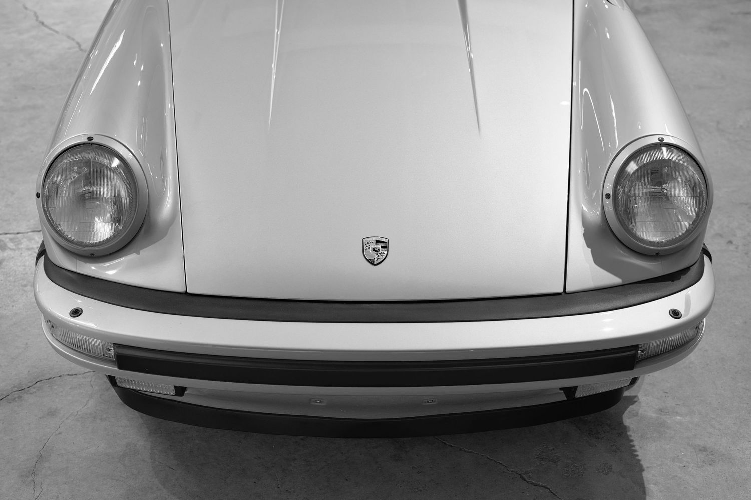 Porsche 911 black and white image.