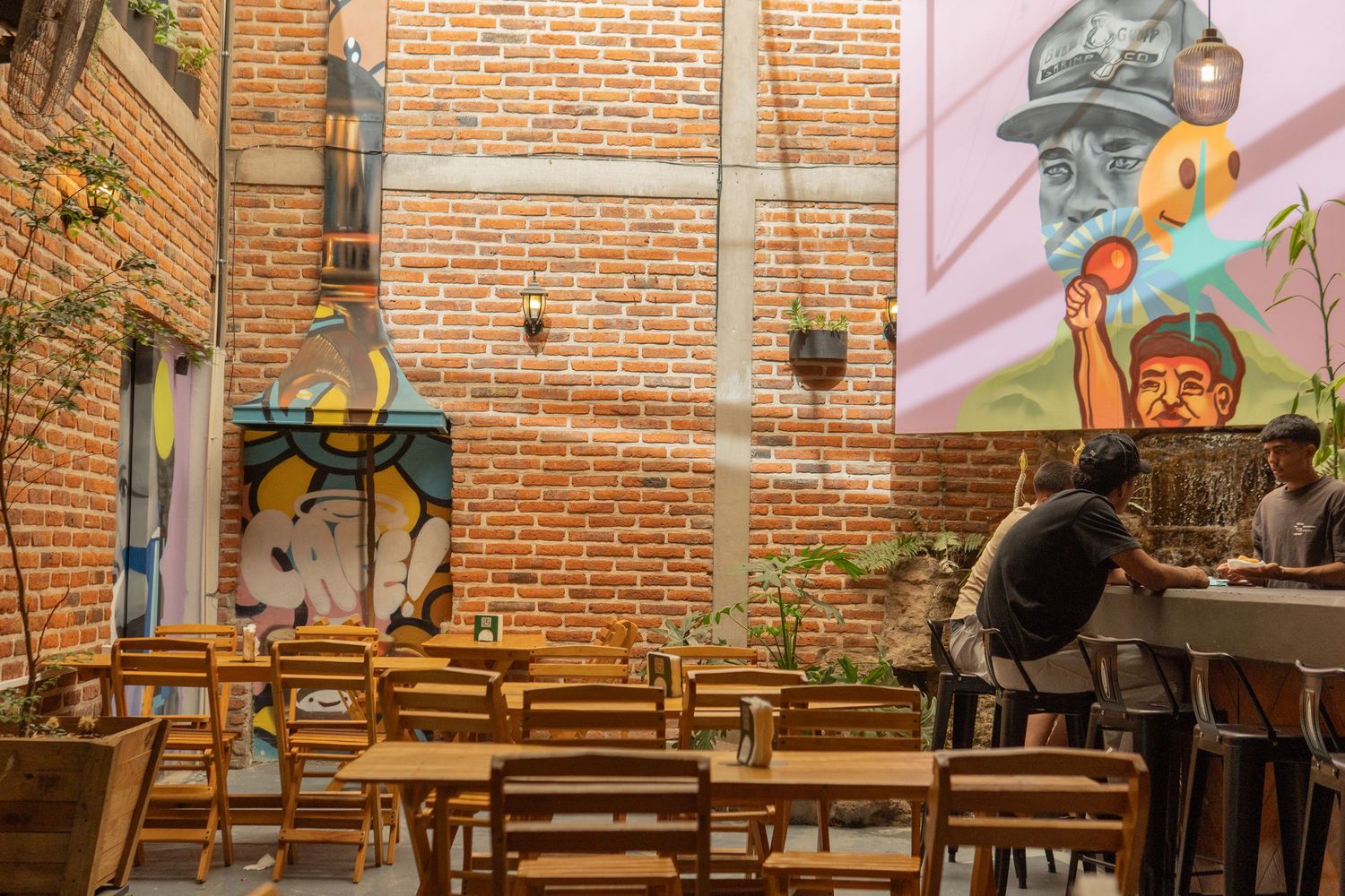 Anomalistyc Cafe