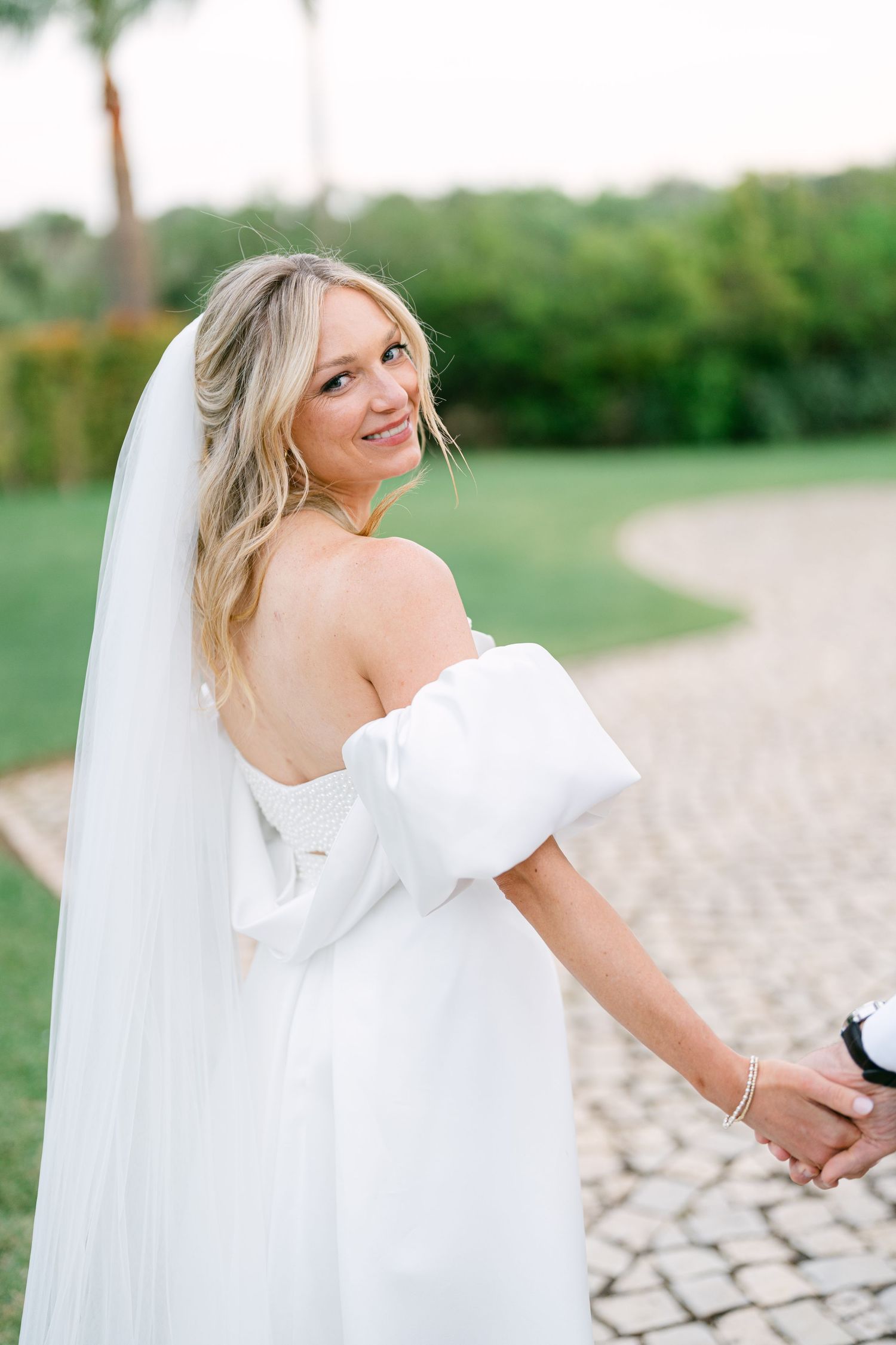 romantic bride portrait Portugal